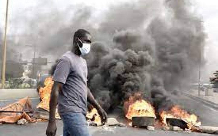 AMNESTY INTERNATIONAL Sénégal : les violences policières doivent cesser et les réseaux sociaux, rétablis