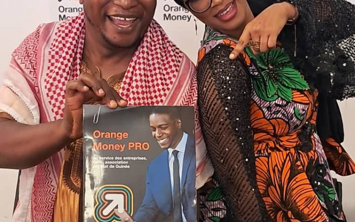 Orange Finances Mobiles Guinée : partenariat avec les artistes Djelikaba Bintou et Kabakoudou